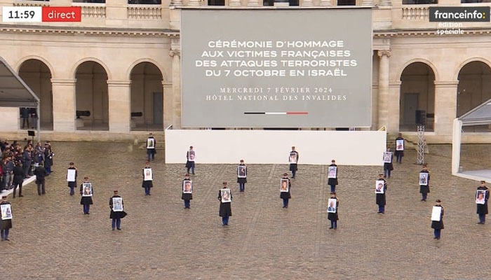 Hommage aux victimes françaises des attaques du Hamas : Les portraits des 42 victimes ont étés exposés dans la cour des invalides