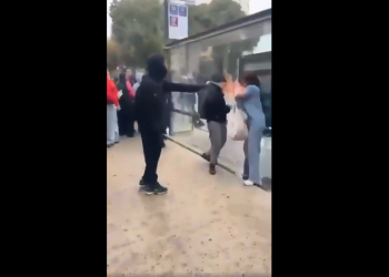 Soupçonné d&rsquo;avoir porté un spray au visage d&rsquo;une passante, un lycéen placé en détention provisoire à Marseille